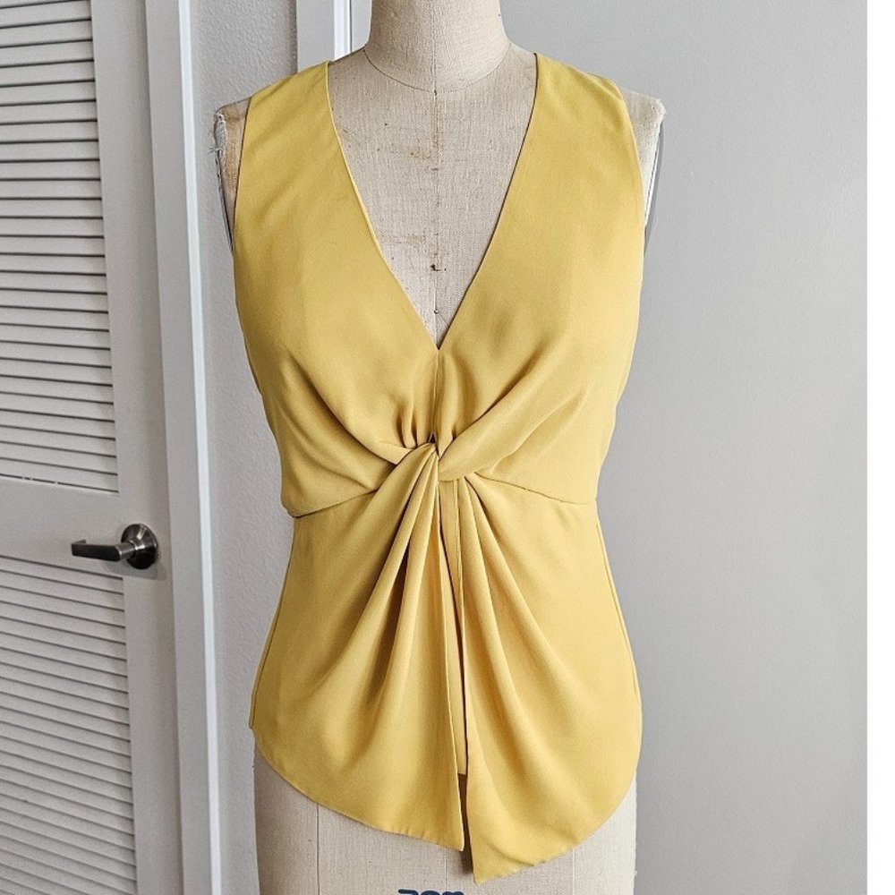 BCBGMAXAZRIA Sleeveless Yellow Top in size XS